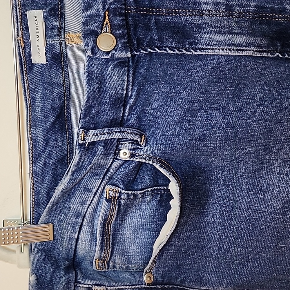 Good American Good Classic Slim Straight Jeans Size 14/18 - Picture 8 of 16